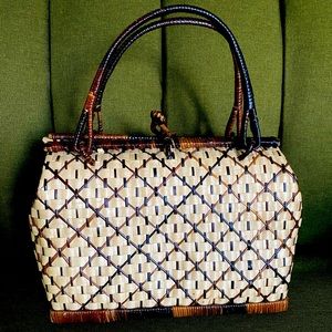 Vintage wicker tote purse